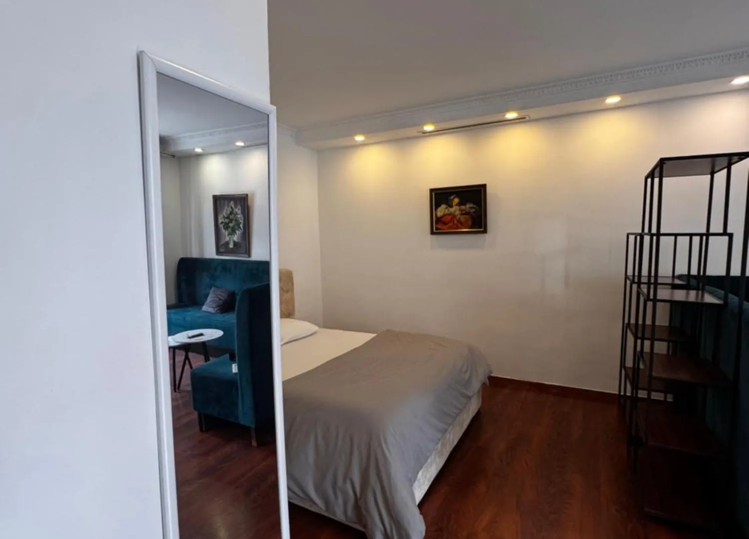 Studio In Bllok Tirana Albanie
