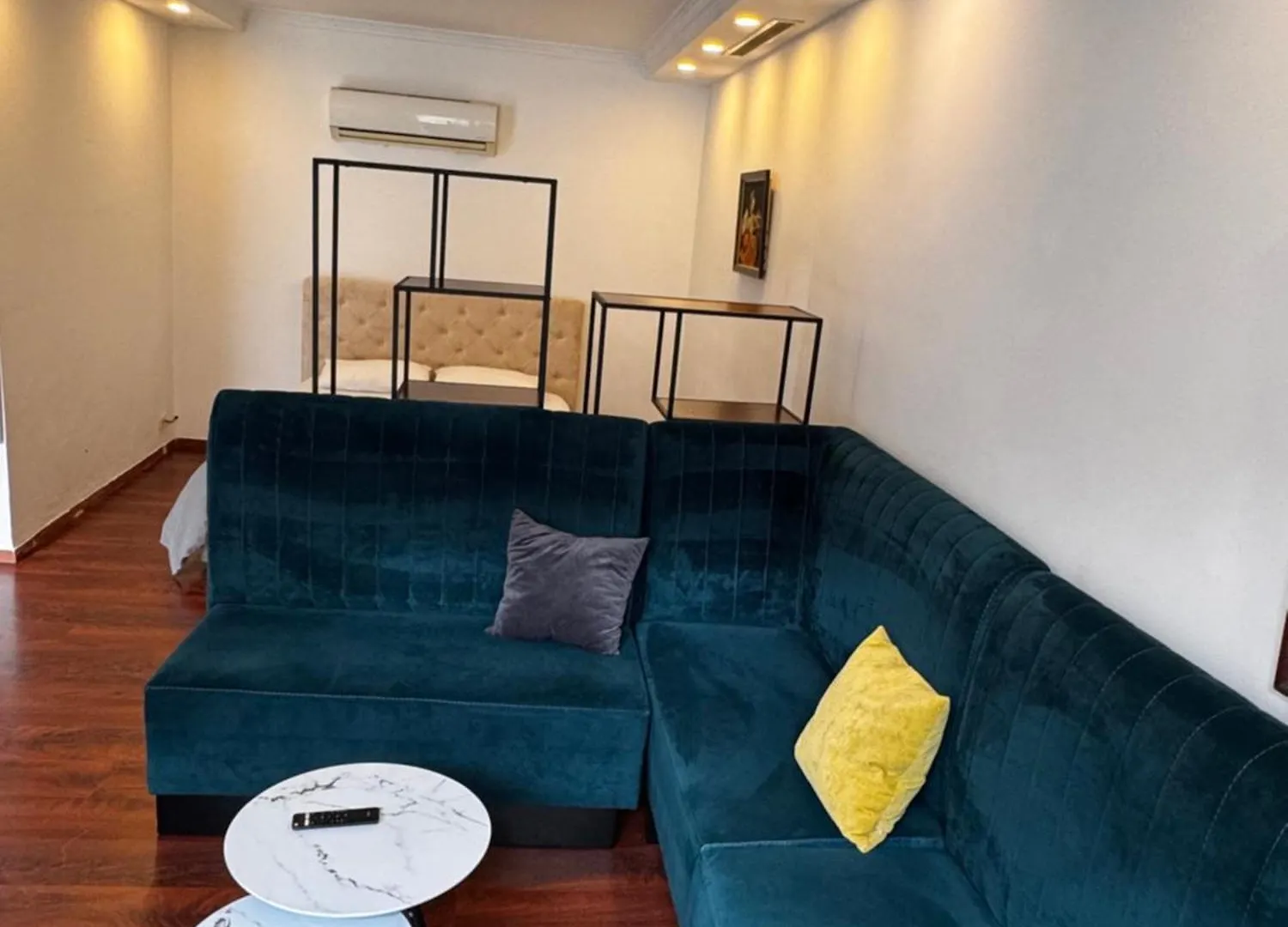Lejlighed Studio In Bllok Tirana